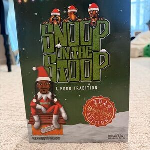 Snoop on the Stoop Holiday Decor - Green and Red